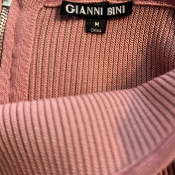 Women’s Gianni Bini Madelyn Off The Shoulders Sweater‎ pink medium ribbed top - Picture 5 of 8